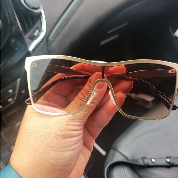 Piranha Lodo Oversize Cat Eye Shield Sunglasses - Picture 9 of 11